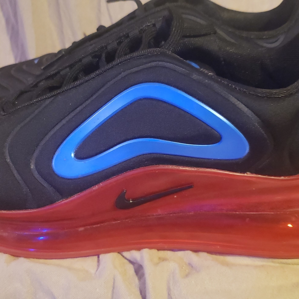 Nike 720